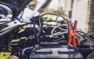 Cómo cambiar la batería del coche